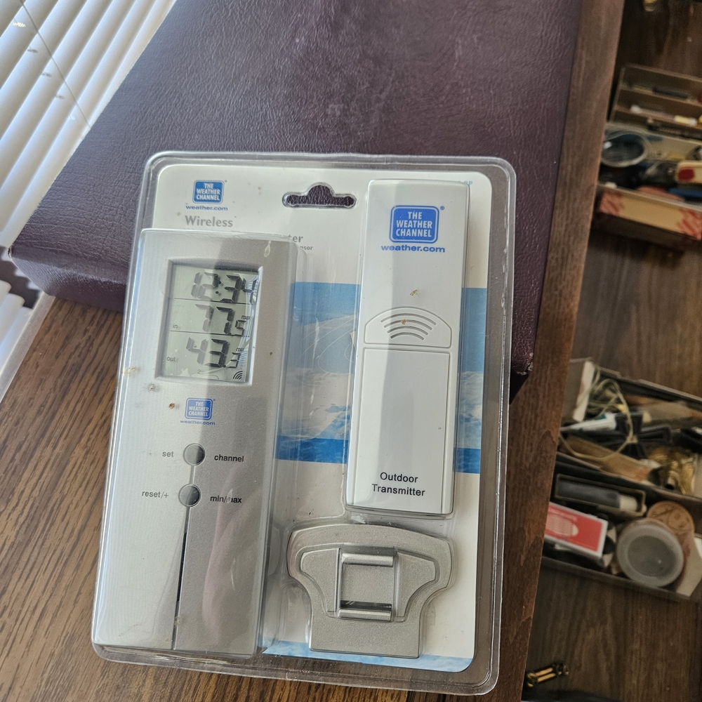 Wireless Weather Station with Outdoor Transmitter - Silver